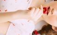 喂奶姐事件完整